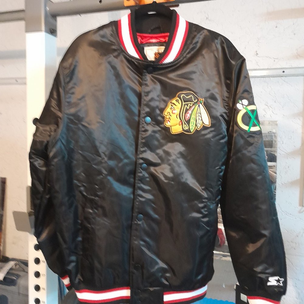 CHICAGO BLACKHAWK STARTER JACKET BRAND NEW SIZE LARGE